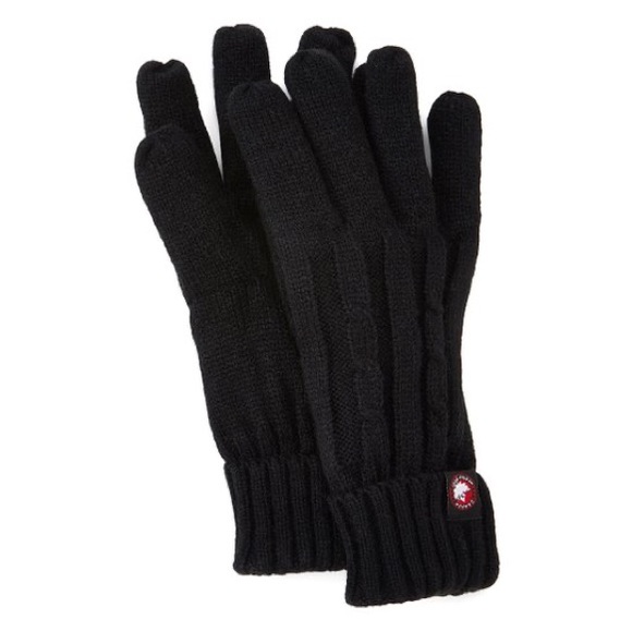 Canada Weather Gear Accessories - NWOT Canada Weather Gear Logo Cable-Knit Gloves